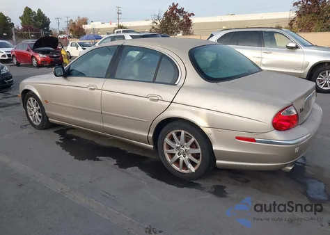 2000 Jaguar S-Type 3.0L V6 z USA, uszkodzony, nr VIN SAJDA01C3YFL52927